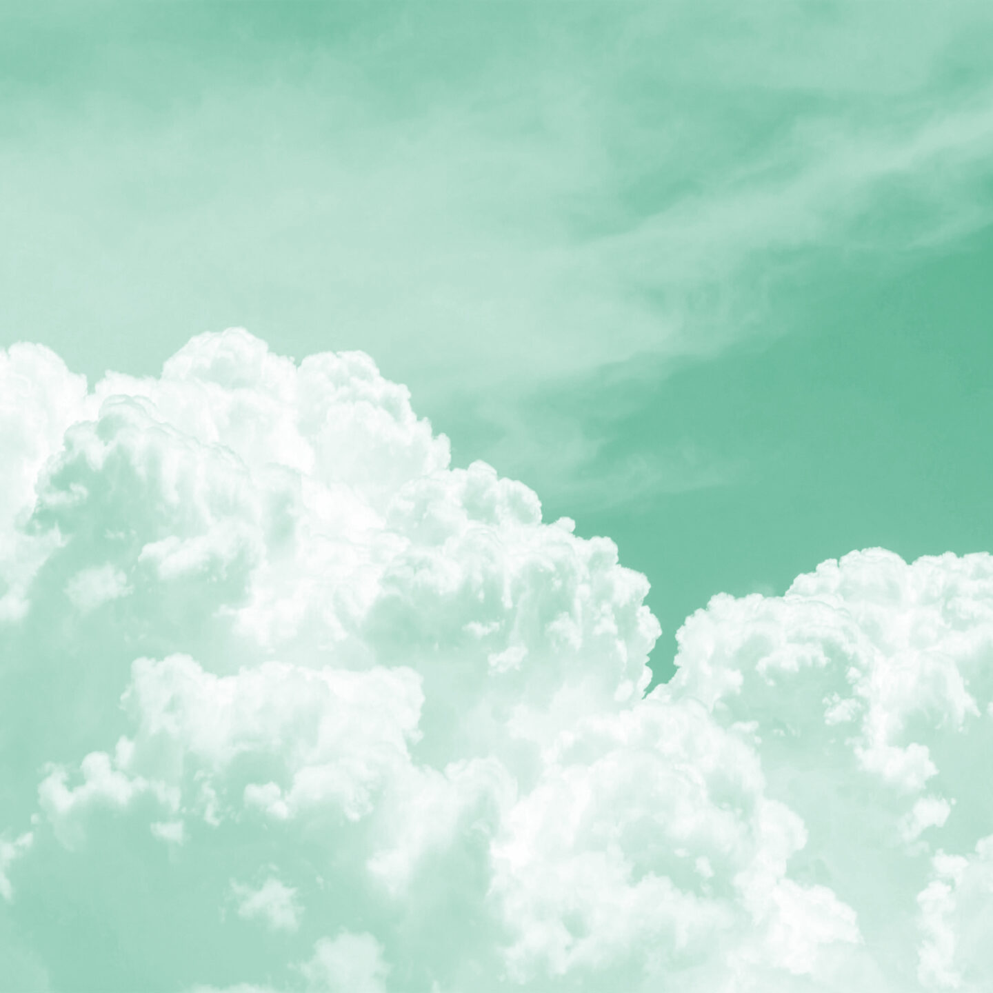 Firefly_fotografi en himmel med moln i färgtonen jelly mint från wsgn 845848